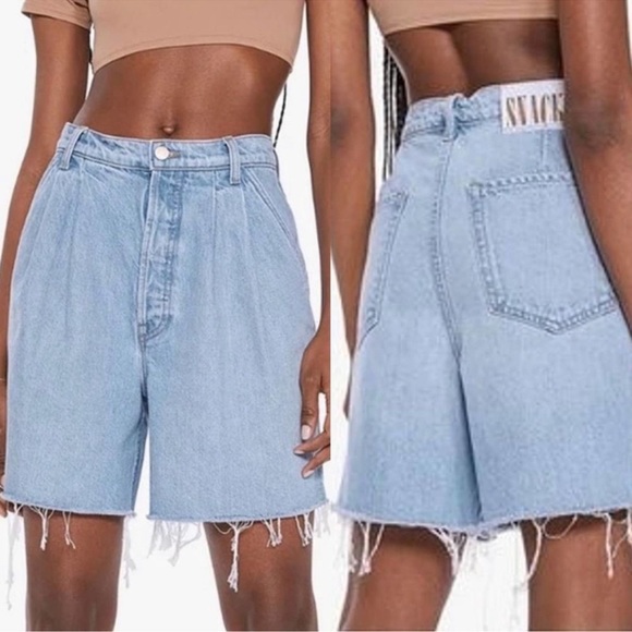 MOTHER Snacks Pleated Fun Dip! Long Denim Shorts - Picture 1 of 3